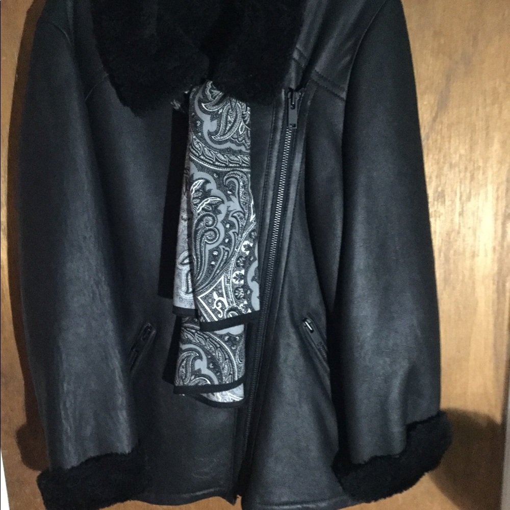 Black Shearling Lamb origin Spain